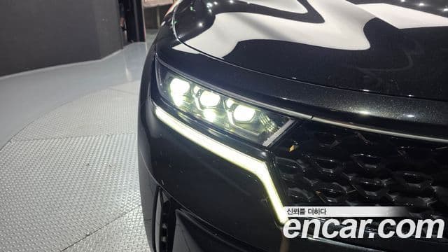 Kia Sorento 2023 — Photo 24/37
