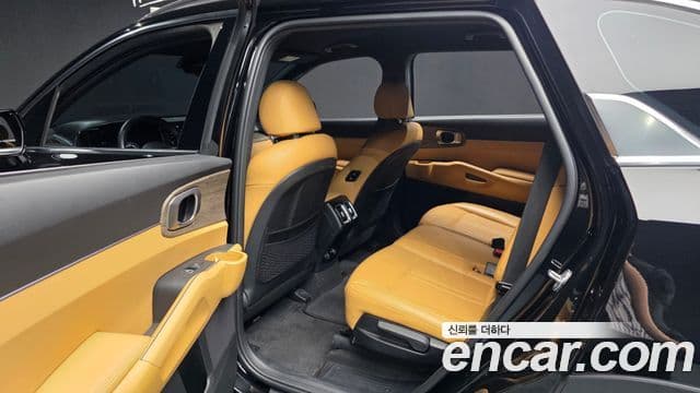 Kia Sorento 2023 — Photo 32/37