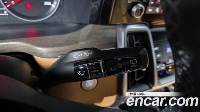 Kia Sorento 2023 — Photo 25/37