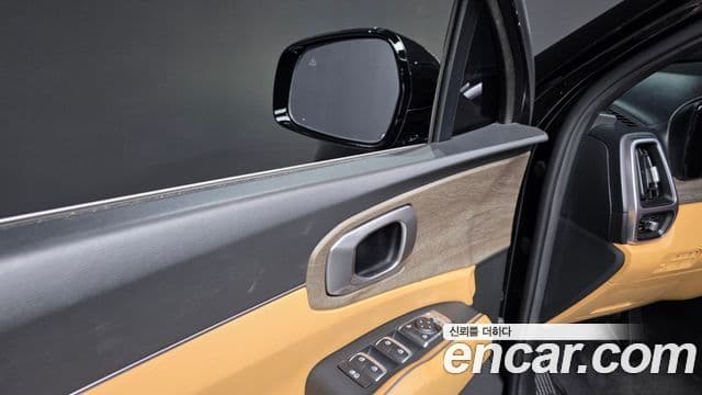 Kia Sorento 2023 — Photo 26/37