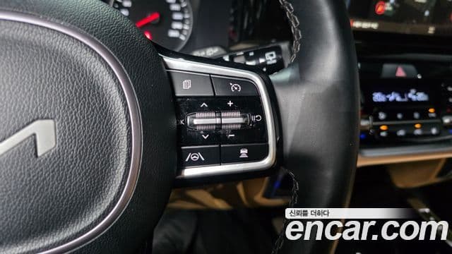 Kia Sorento 2023 — Photo 11/37