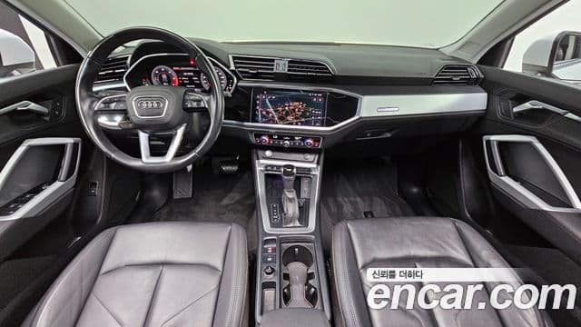Audi Q3 2020 — Şəkil 10/20