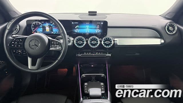 Mercedes-Benz GLB-Class 2021 — ფოტო 6/20