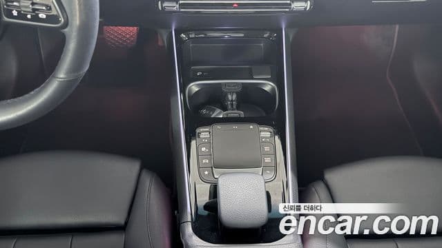 Mercedes-Benz GLB-Class 2021 — ფოტო 8/20