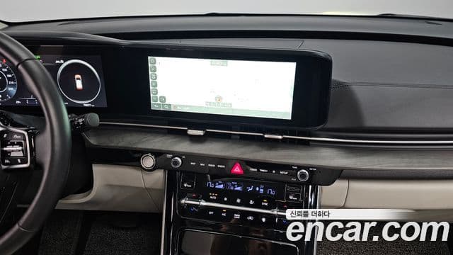 Kia Carnival 2023 — Şəkil 17/20