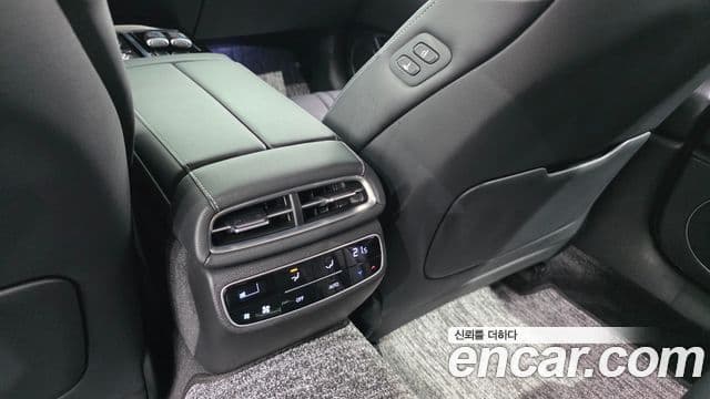 Genesis G80 2022 — Şəkil 14/33