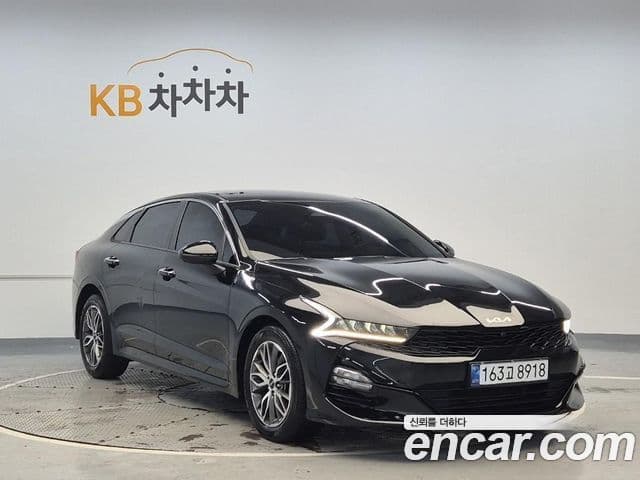 Kia K5 2022 — ფოტო 2/18