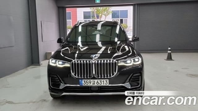 BMW X7 2022 — Фото 3/11