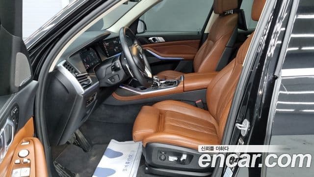 BMW X7 2022 — Фото 10/11