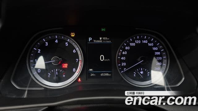 Hyundai Sonata 2022 — ფოტო 8/20