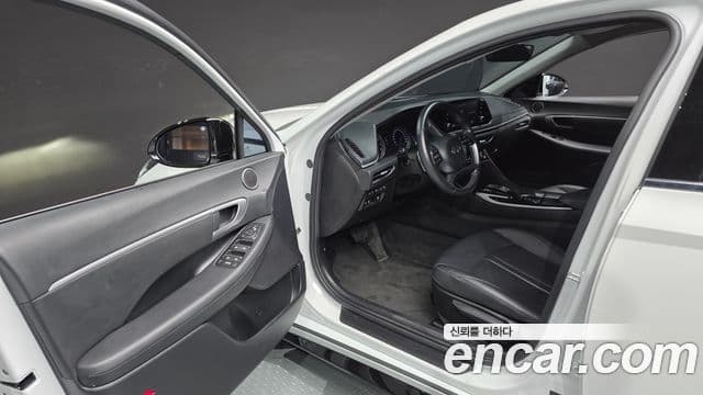 Hyundai Sonata 2022 — ფოტო 10/20
