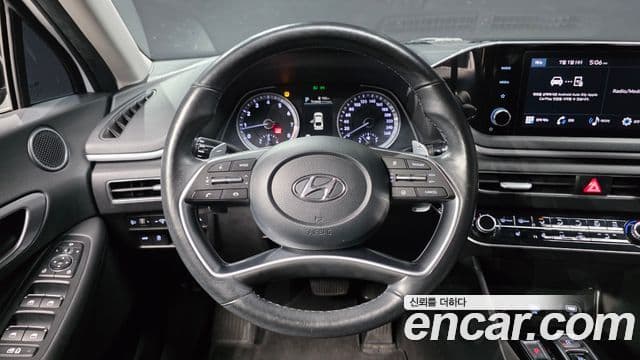 Hyundai Sonata 2022 — ფოტო 13/20