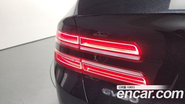 Genesis GV80 2025 — Photo 27/36
