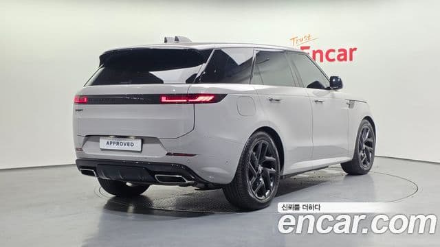 Land Rover Range Rover Sport 2025 — ფოტო 16/20