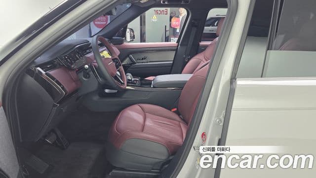 Land Rover Range Rover Sport 2025 — ფოტო 14/20