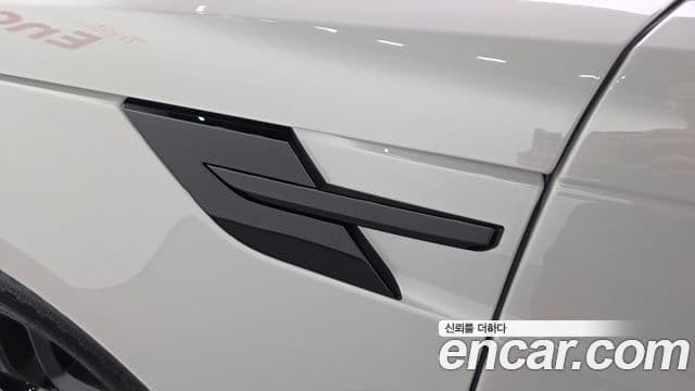 Land Rover Range Rover Sport 2025 — ფოტო 1/20