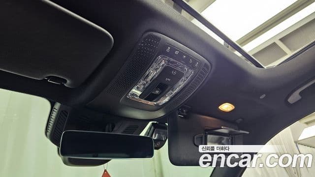 Mercedes-Benz GLB-Class 2022 — Фото 16/20