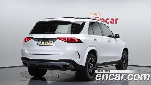 Mercedes-Benz GLE-Class 2021 — Şəkil 2/20