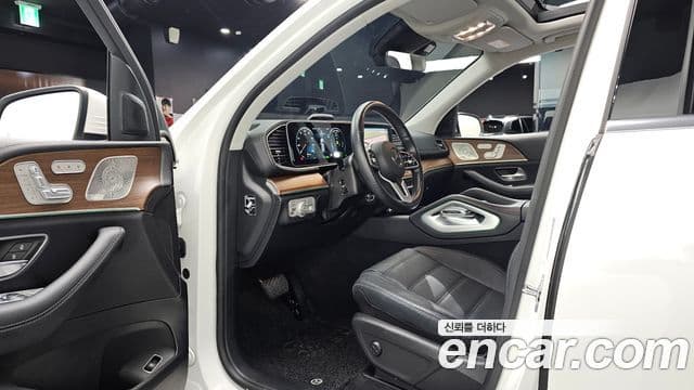 Mercedes-Benz GLE-Class 2021 — Şəkil 10/20