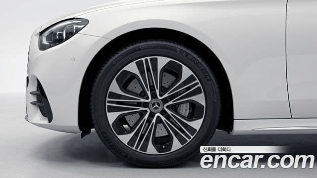 Mercedes-Benz E-Class 2025 — Şəkil 4/12