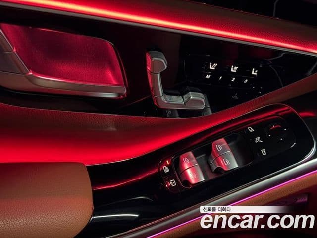 Mercedes-Benz S-Class 2022 — ფოტო 13/20