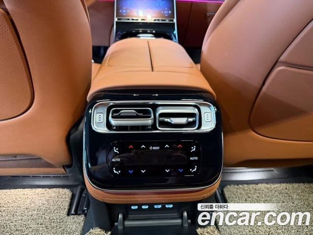 Mercedes-Benz S-Class 2022 — ფოტო 15/20