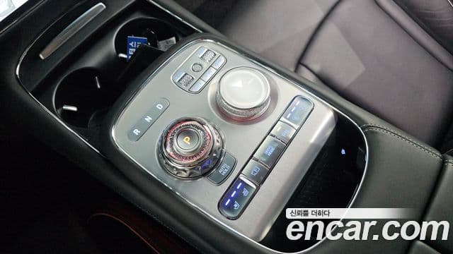 Genesis G90 2025 — Şəkil 9/20