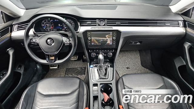 Volkswagen Arteon 2019 — Şəkil 7/20