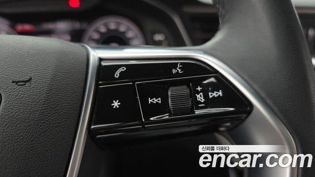 Audi A6 2023 — ფოტო 2/34