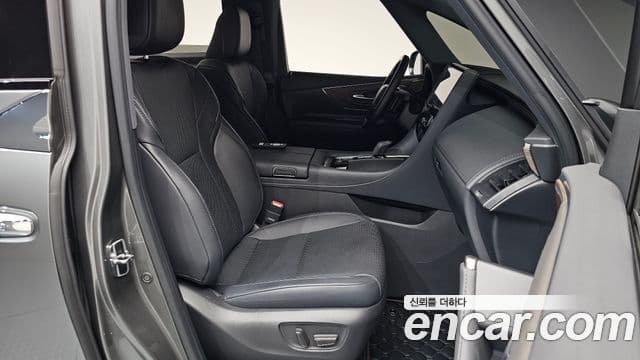 Toyota Alphard 2024 — Photo 30/49