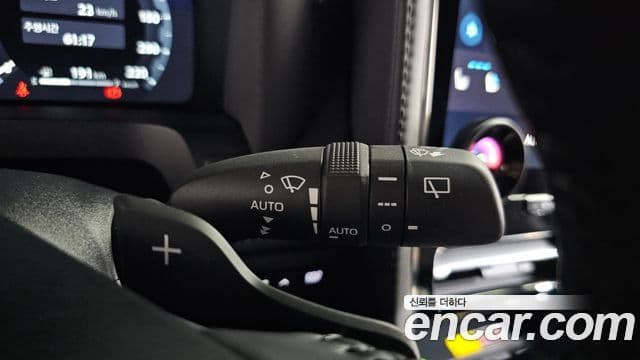 Toyota Alphard 2024 — Photo 12/49