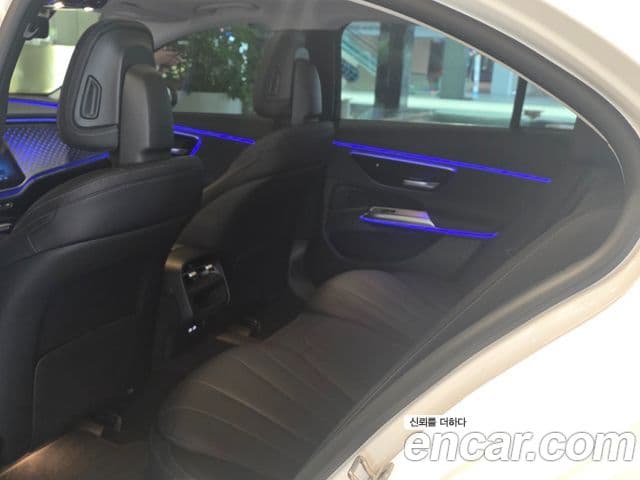 Mercedes-Benz E-Class 2024 — Şəkil 10/18
