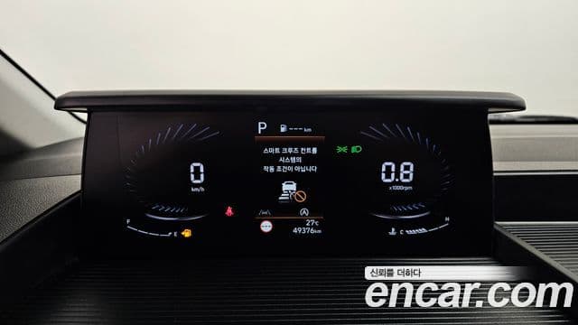 Hyundai Staria 2021 — ფოტო 8/20
