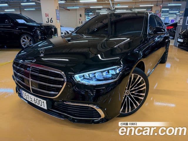 Mercedes-Benz S-Class 2021 — Photo 2/18