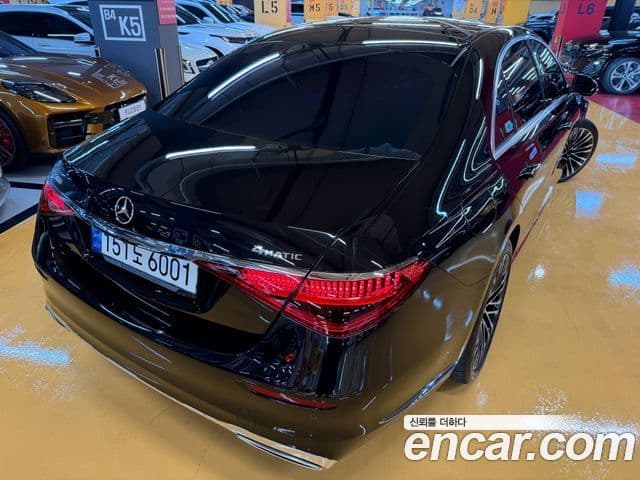 Mercedes-Benz S-Class 2021 — Photo 7/18