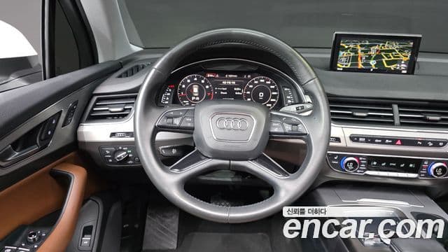 Audi Q7 2019 — Фото 14/20