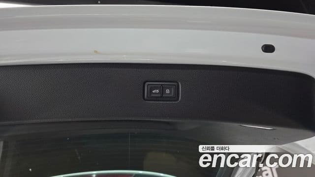 Audi Q7 2019 — Фото 17/20