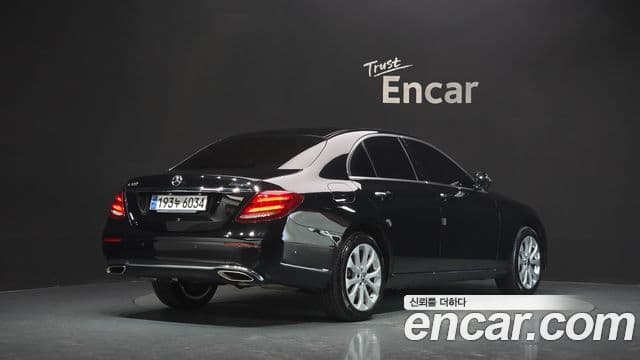 Mercedes-Benz E-Class 2020 — Şəkil 2/20