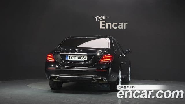 Mercedes-Benz E-Class 2020 — Şəkil 4/20