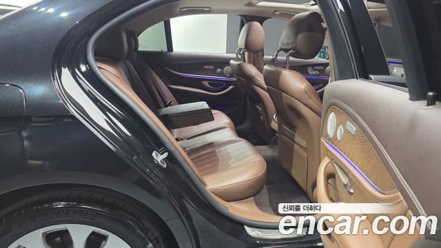 Mercedes-Benz E-Class 2020 — Şəkil 11/20