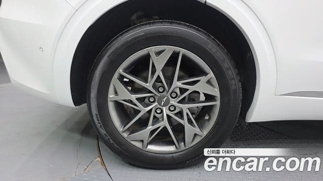 Genesis GV70 2022 — ფოტო 5/20