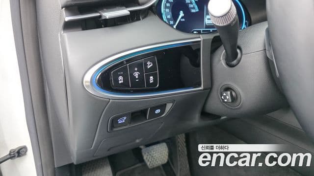 Genesis GV70 2022 — ფოტო 12/20