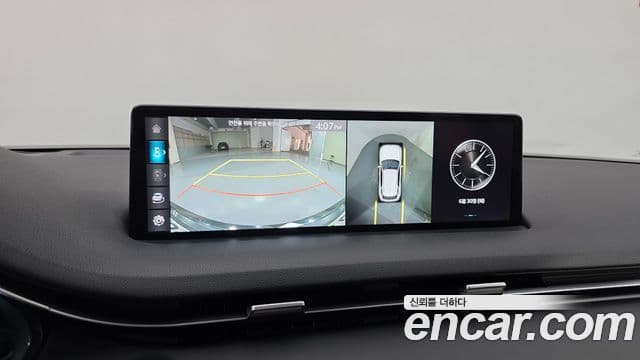 Genesis GV70 2022 — ფოტო 16/20