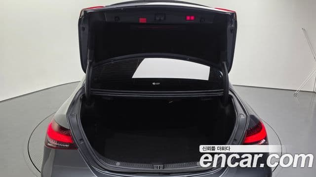 Mercedes-Benz E-Class 2022 — Şəkil 20/20