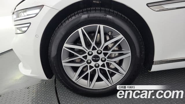 Genesis Electrified G80 2024 — Şəkil 5/20