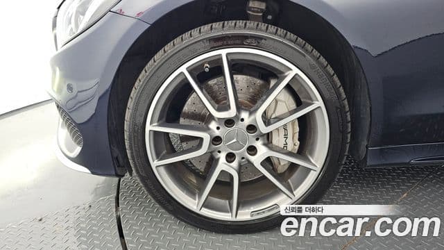 Mercedes-Benz C-Class 2018 — ფოტო 5/20
