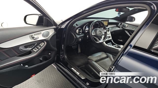 Mercedes-Benz C-Class 2018 — ფოტო 10/20