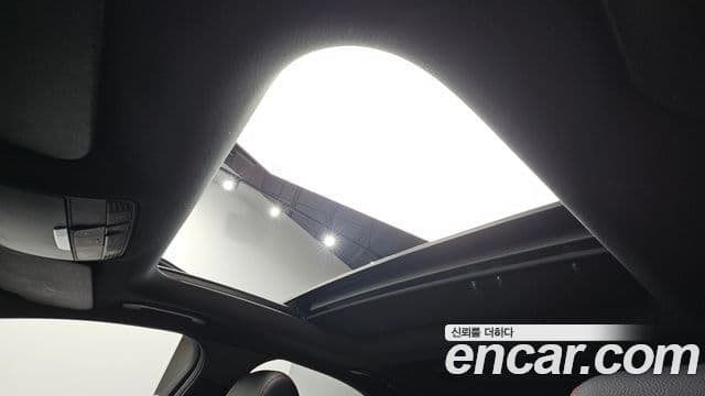 Mercedes-Benz C-Class 2018 — ფოტო 16/20