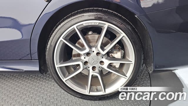 Mercedes-Benz C-Class 2018 — Şəkil 1/33
