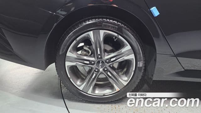 Kia K5 2022 — Şəkil 5/20